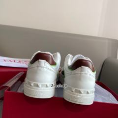발렌티노스니커즈