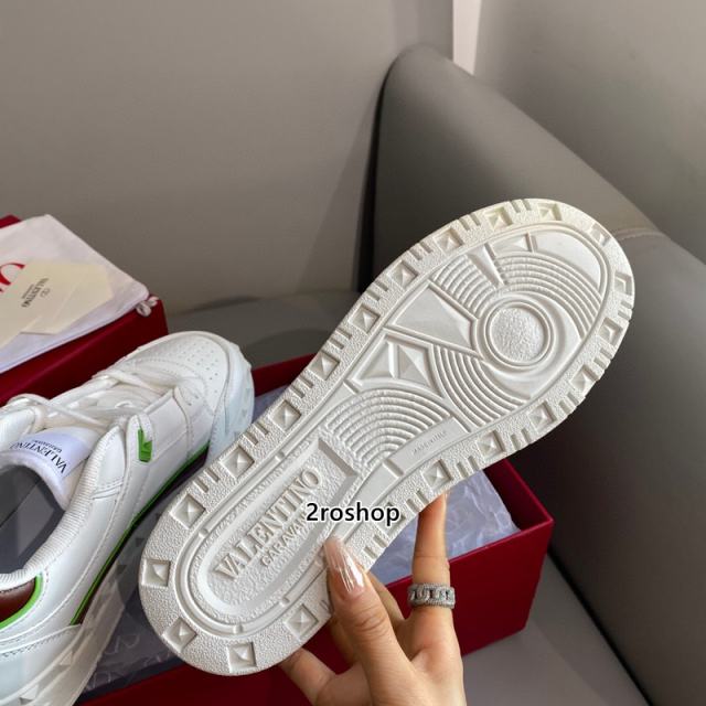 발렌티노스니커즈