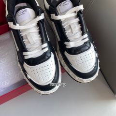 발렌티노스니커즈