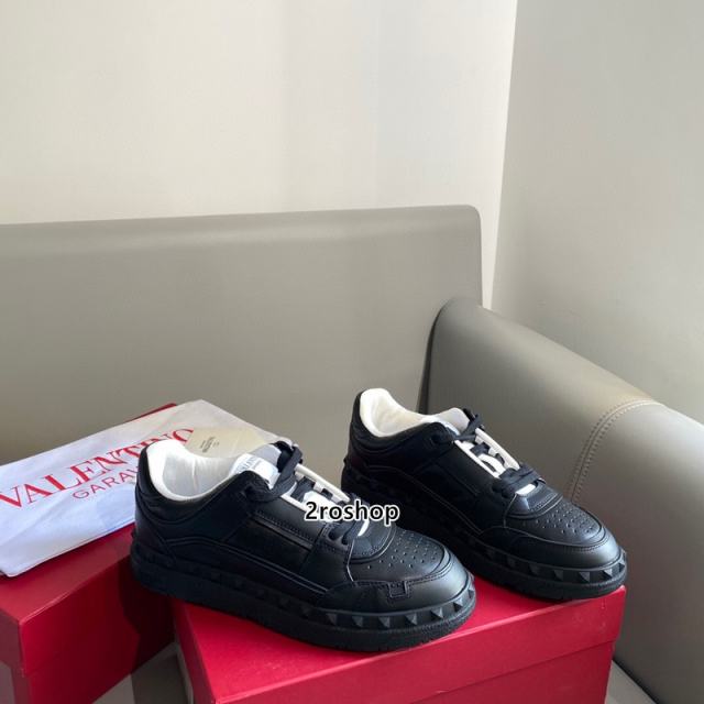 발렌티노스니커즈