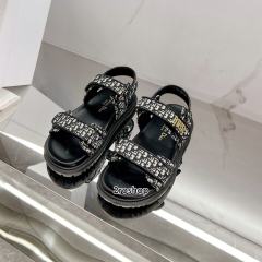 디올샌들