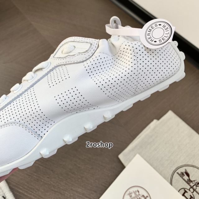 에르메스스니커즈