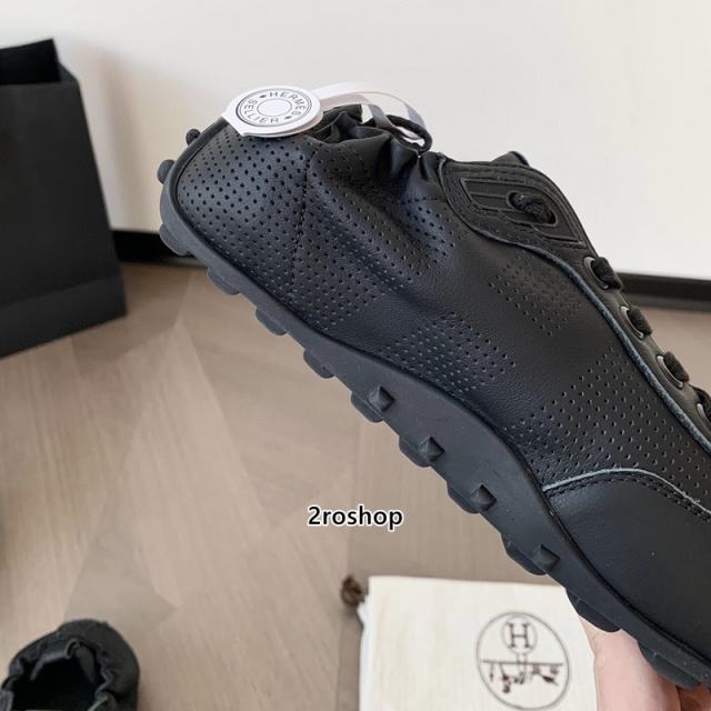 에르메스스니커즈