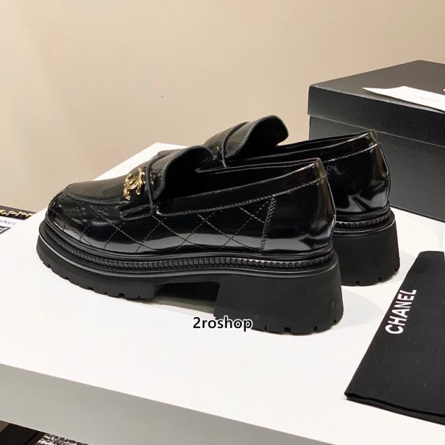 샤넬로퍼