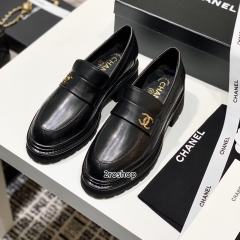 샤넬로퍼