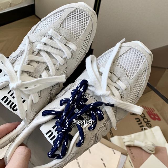 미우미우스니커즈