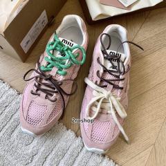 미우미우스니커즈