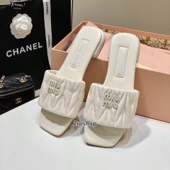 미우미우슬리퍼