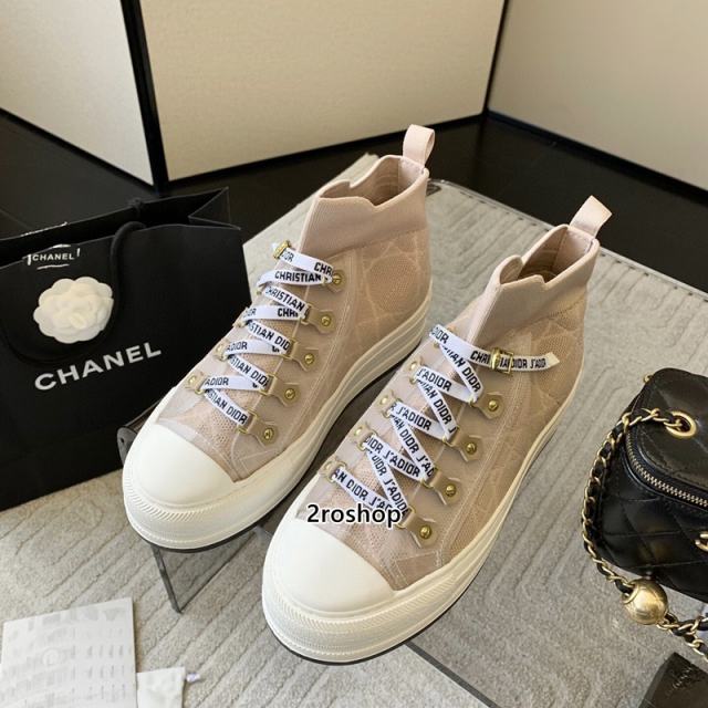 디올스니커즈