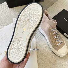 디올스니커즈
