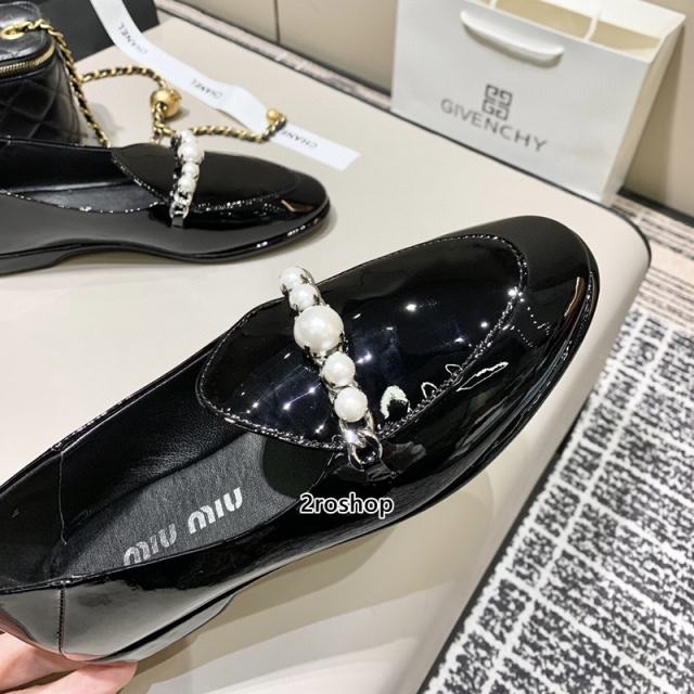미우미우로퍼