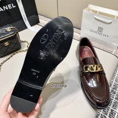 발렌티노로퍼