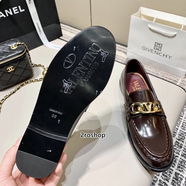 발렌티노로퍼