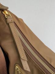 프라다 익스플로어 라지 리나일론 및 가죽 백