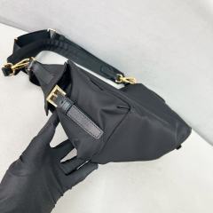 프라다 익스플로어 라지 리나일론 및 가죽 백