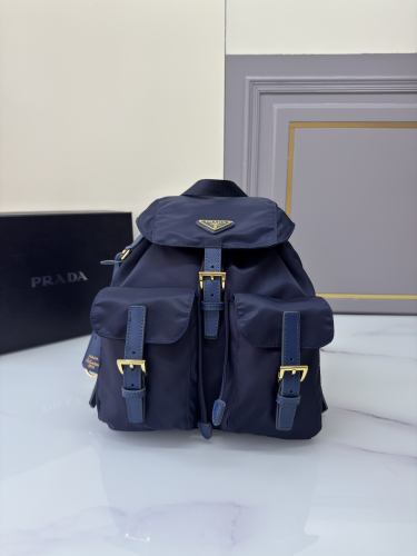 프라다백팩스몰네이비금장