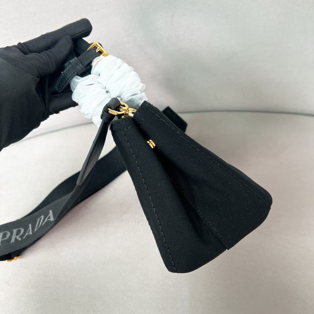 프라다 리넨 혼방 미니 핸드백  1BA038