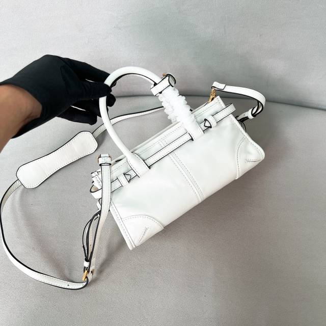 프라다 보니  가죽 핸드백 미니 1BA486