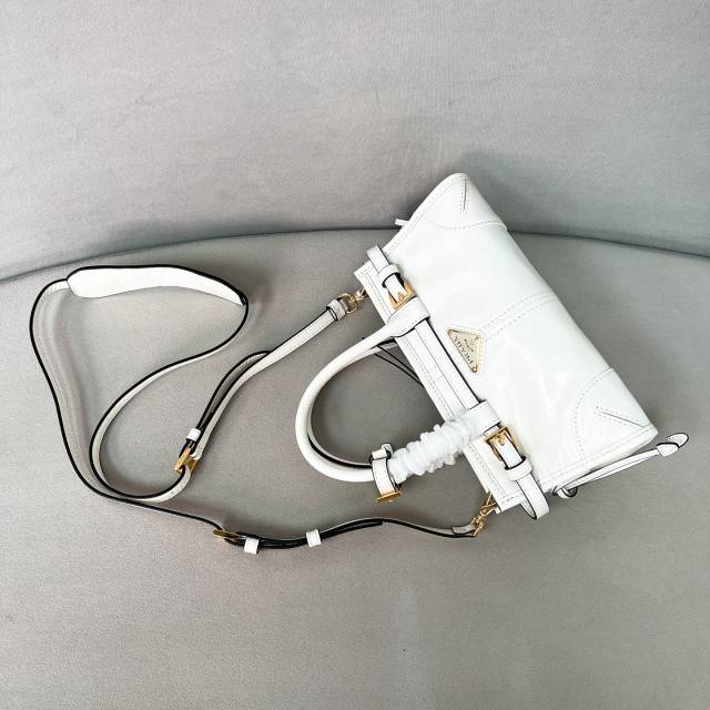 프라다 보니  가죽 핸드백 미니 1BA486