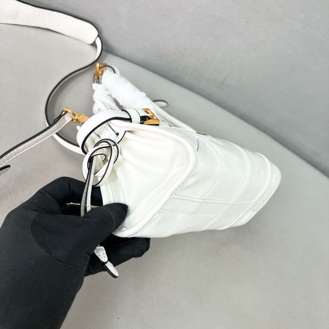 프라다 보니  가죽 핸드백 미니 1BA486