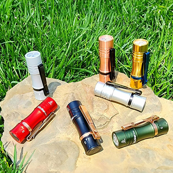 Wurkkos TS10 Powerful Mini 14500 EDC Flashlight with 3* 90 CRI LEDs and 3* Single Color Aux LEDs ,Anduril 2.0,Max 1400lm