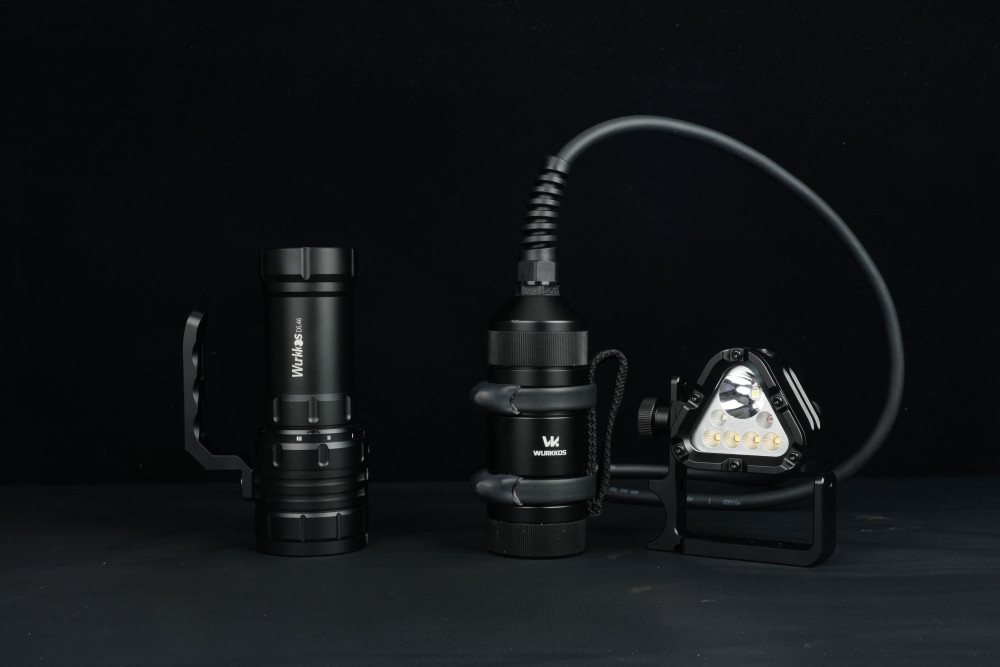 【New Release】Wurkkos D1 Technical Canister Dive Light – 6000 Lumens, 500m Beam Distance, 150m Depth Rated, Up to 32H Runtime & Precision 8° Narrow Beam