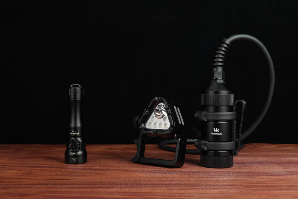 【New Release】Wurkkos D1 Technical Canister Dive Light – 6000 Lumens, 500m Beam Distance, 150m Depth Rated, Up to 32H Runtime & Precision 8° Narrow Beam