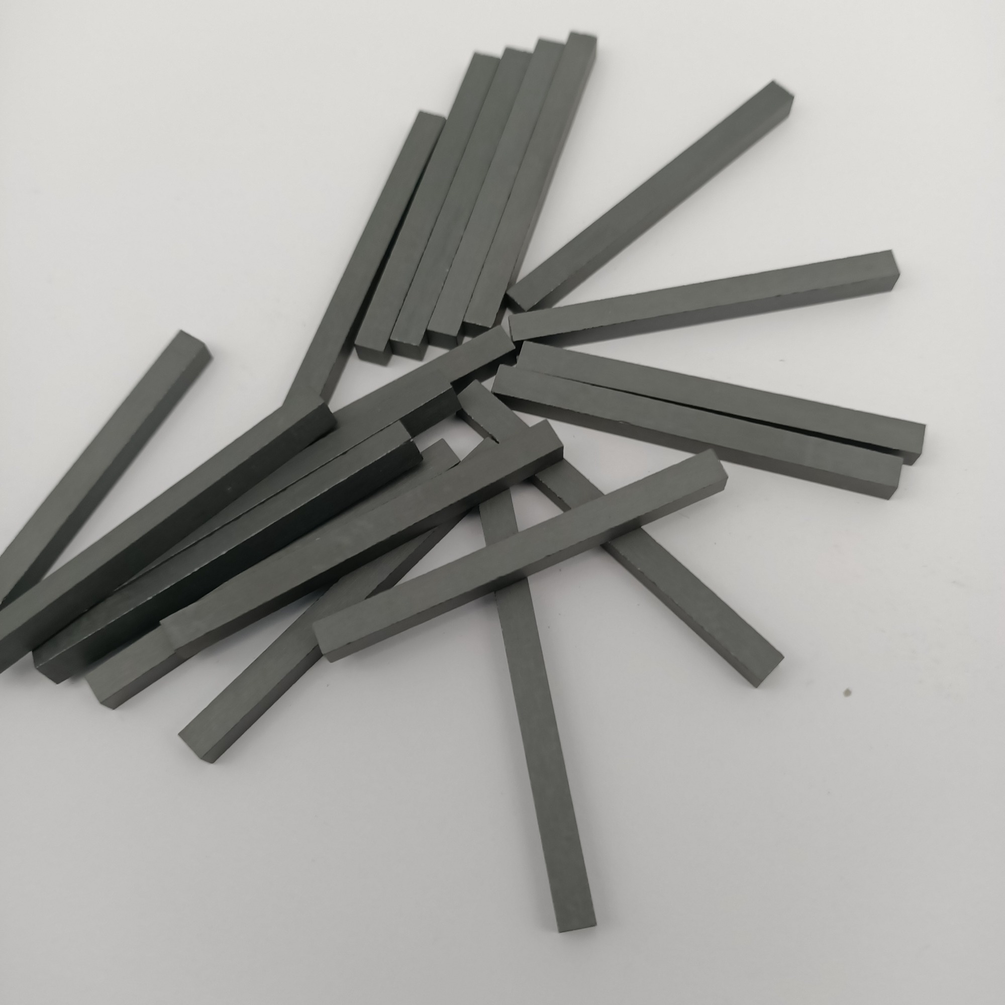 China Silicon Carbide Stick Bar Manufacturers | Holis