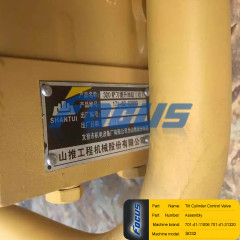 Shantui SD32 Tilt Cylinder Control Valve Assembly 701-41-11006 701-41-31320