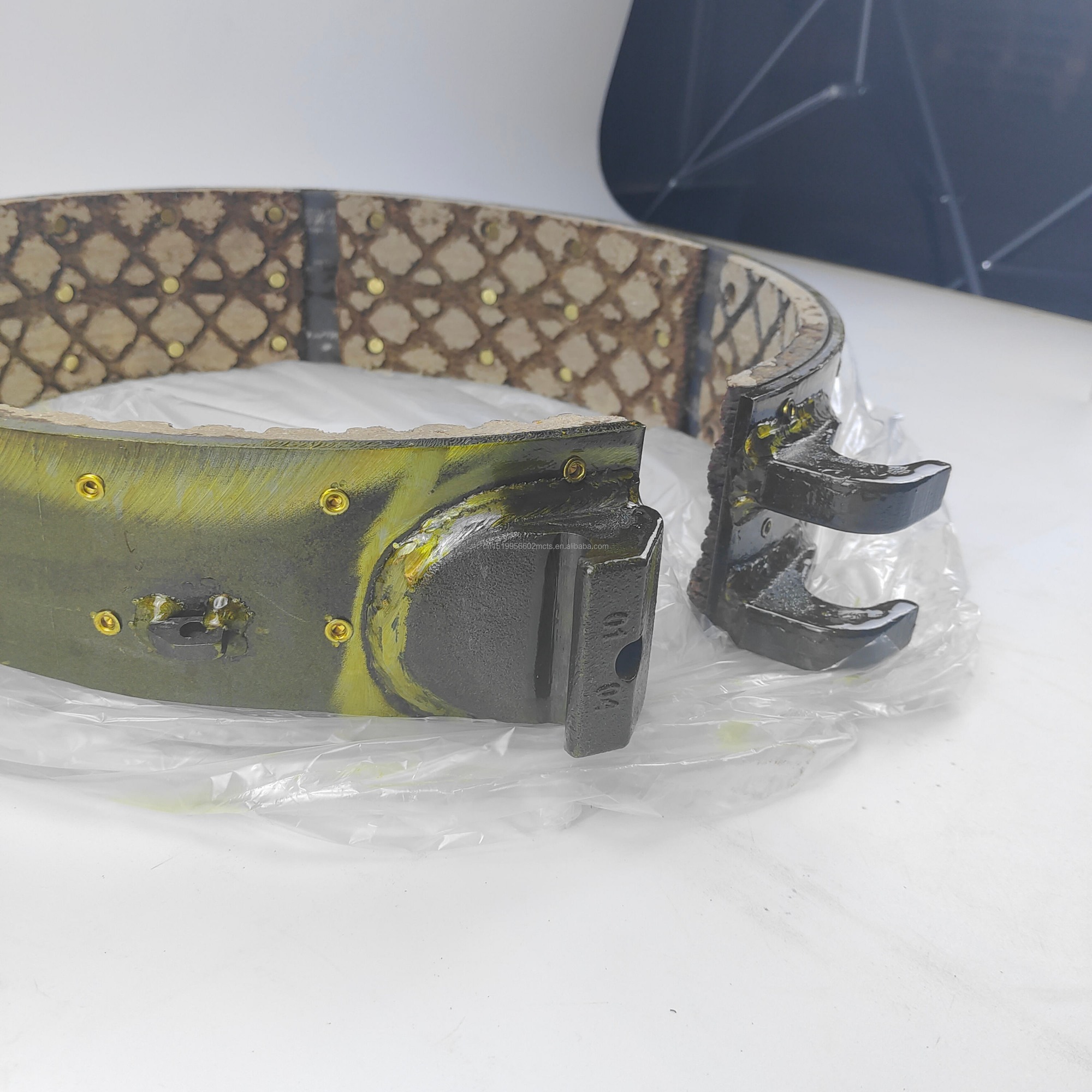 Shantui Bulldozer Parts Brake Band for Shantui SD32 Bulldozer 175-33-28100 175-13-28200 175-33-28110 175-13-28210 Brake Pad