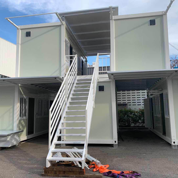 Prefabricated Office Build Container Portable 40Ft Building Tiny Modular Prefab House Luxury
