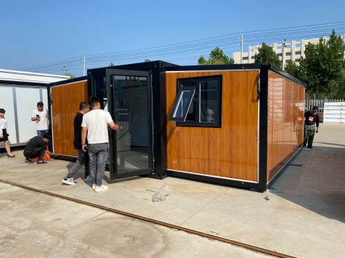 Prefabricated Office Villa Hotel Build Container Portable Cheap 40Ft Building Tiny Modular Prefab House Luxury