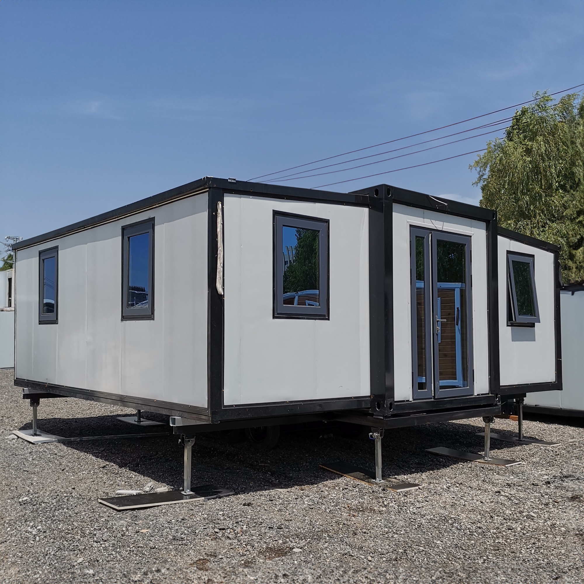 Expandable Prefabricated Container House