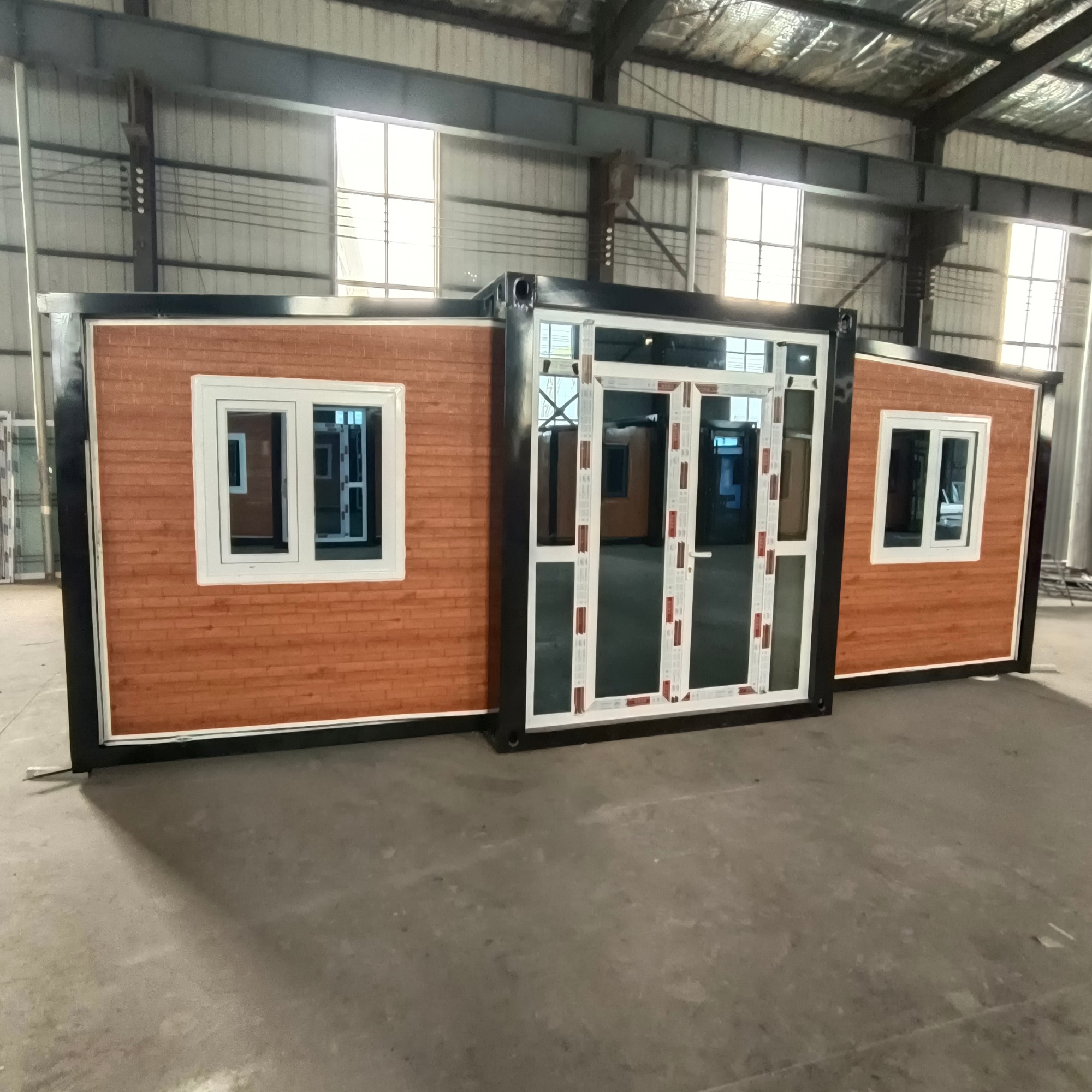 Expandable Prefabricated Container House