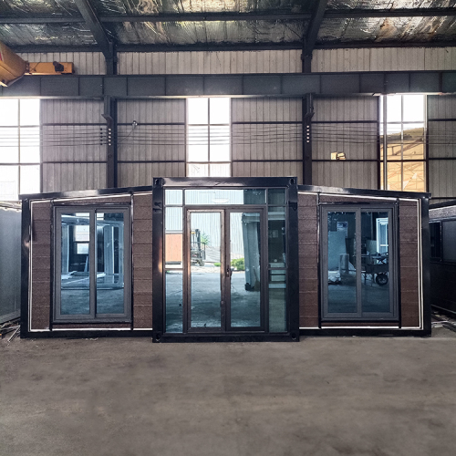 Tiny container house
