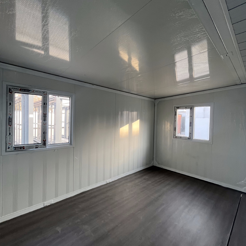 40FT White exterior expandable container house