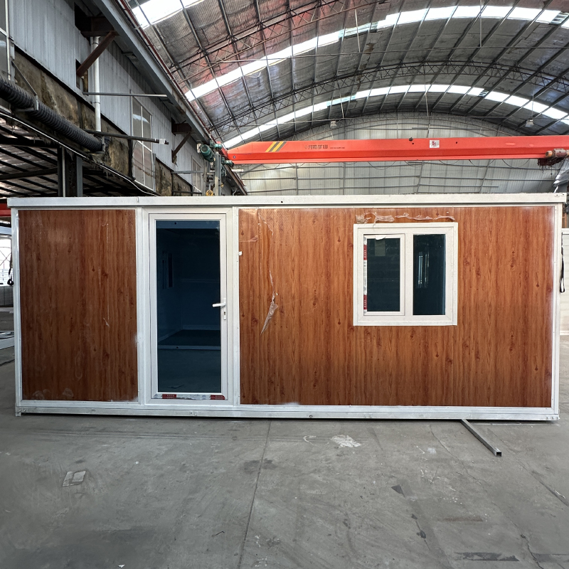 20FT expandable container house with custom sliding door