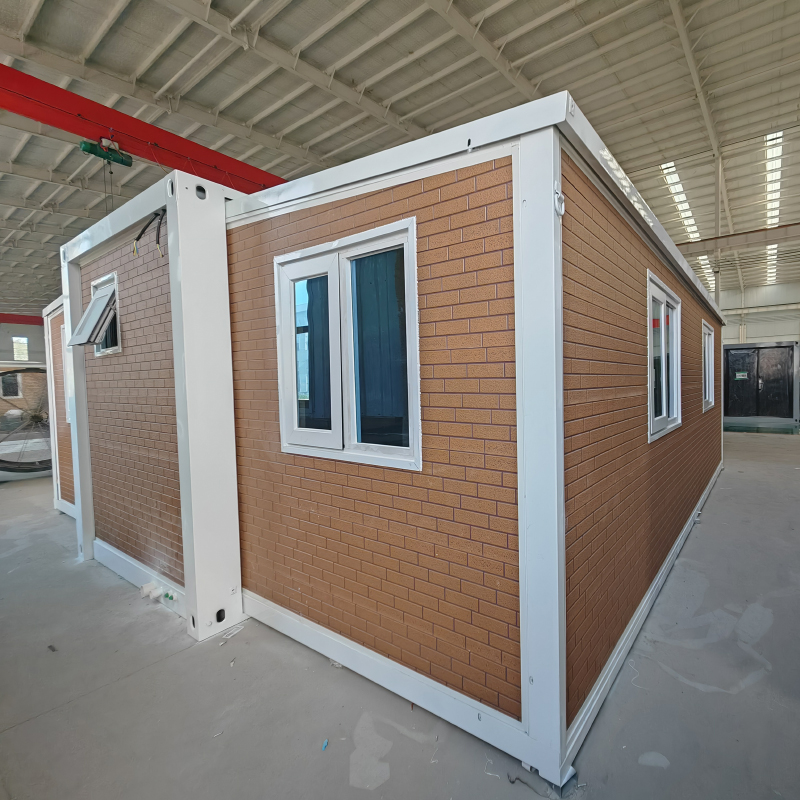 Modern earthquake proof expanding container home