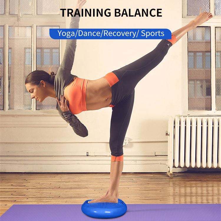 Inflatable Wobble Cushion Balance Disc Stability Trainer for Balance Training PVC Yoga Exercise Balance Board with Hand Pump