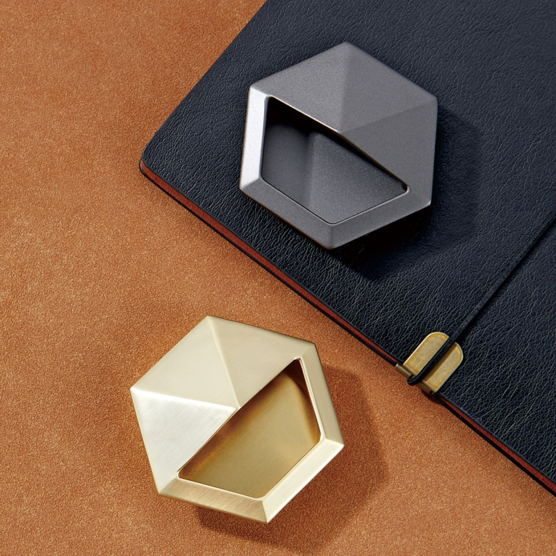 Best Quality Brushed Gold Piece Shape Elegant Furniture Handle Zinc Kitchen Drawer Pulls