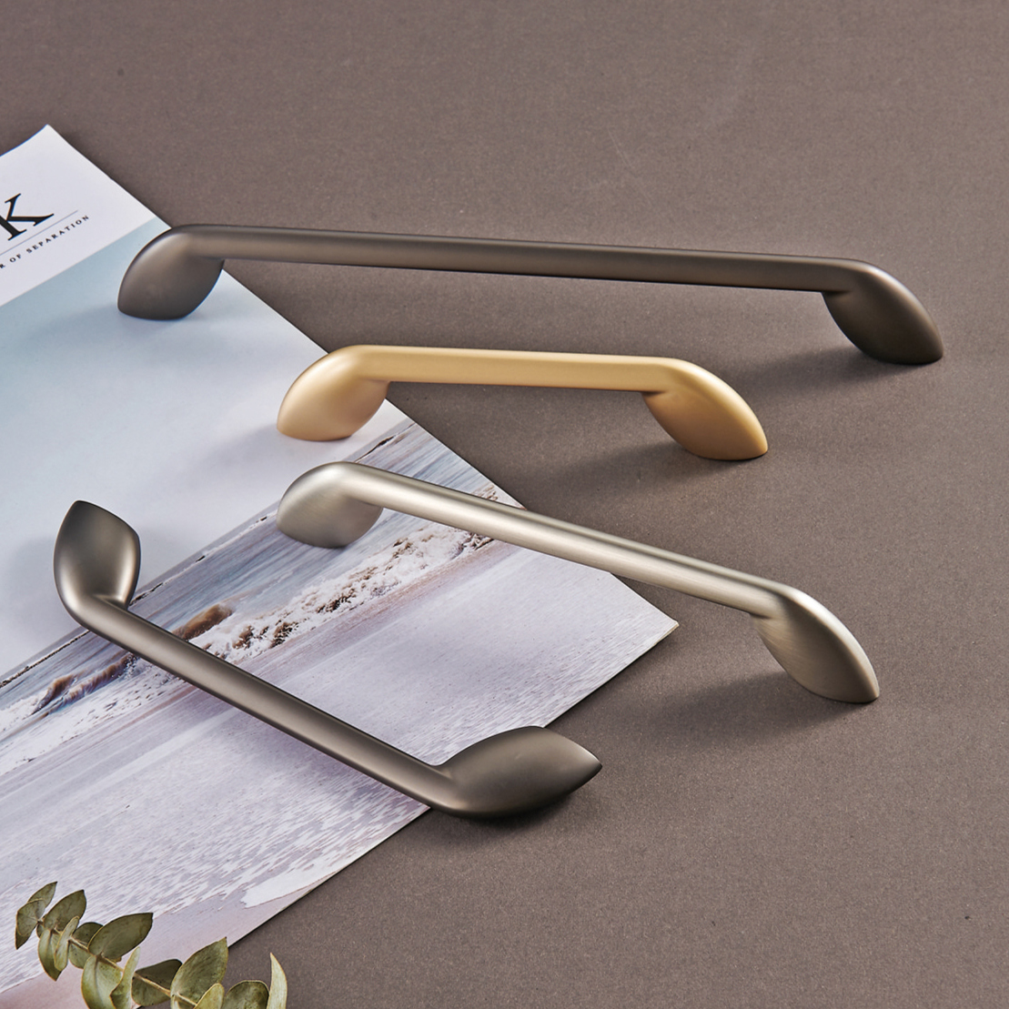 Modern Luxury Hardware Pull New Design Fancy Bedroom Wardrobe Cabinet Furniture Handle