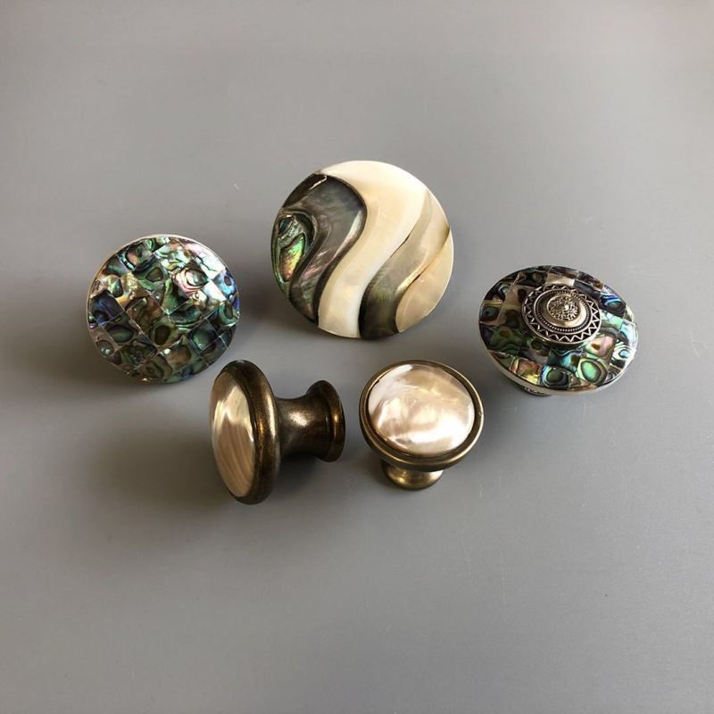 Modern Design Hardware Supplies Euro Furniture Cabinet Drawer Brass shell knob Handle And Knob