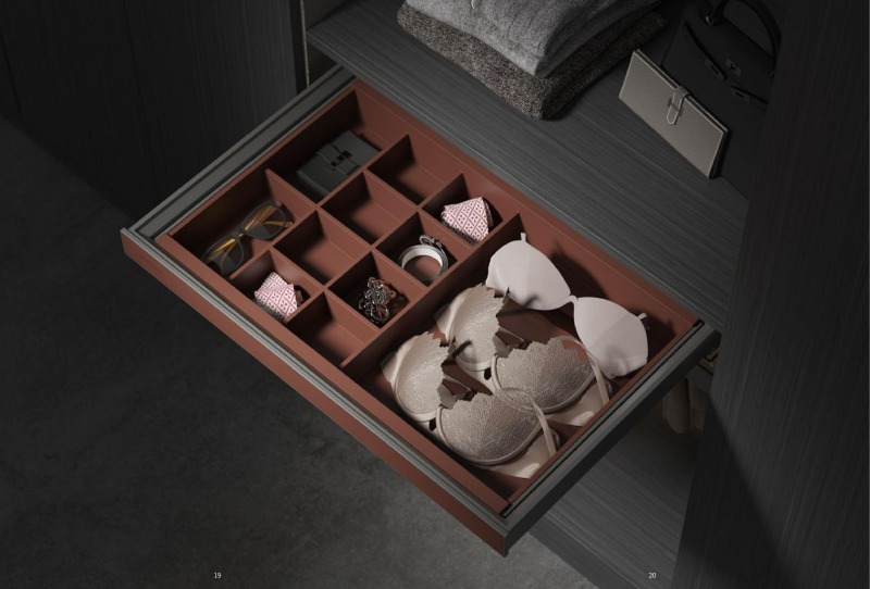 Simple Clothes Wardrobe For Bedroom Dressing Room Walk-in Red Closets OEM Design Luxury Functional Hardware