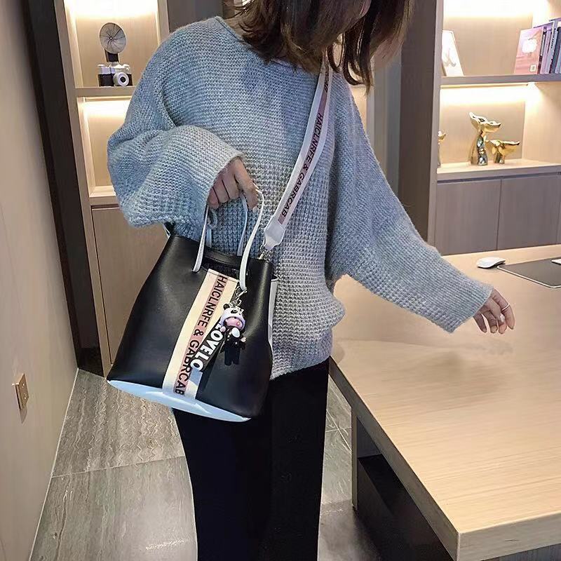 Ladies' Classic Durable Bags