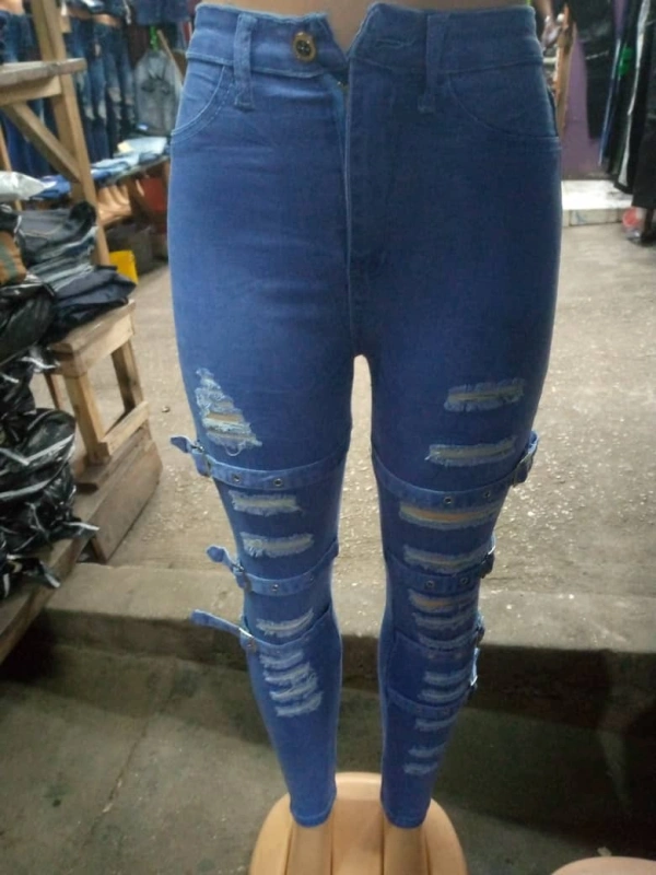VIB-BRANT Ladies Ripped Fashionable Jeans