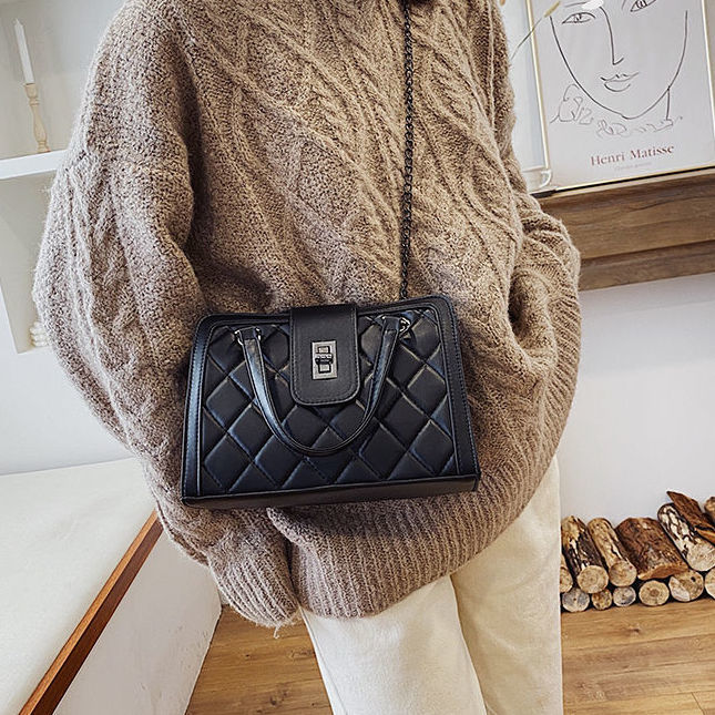 Ladies Designer Shoulder bags