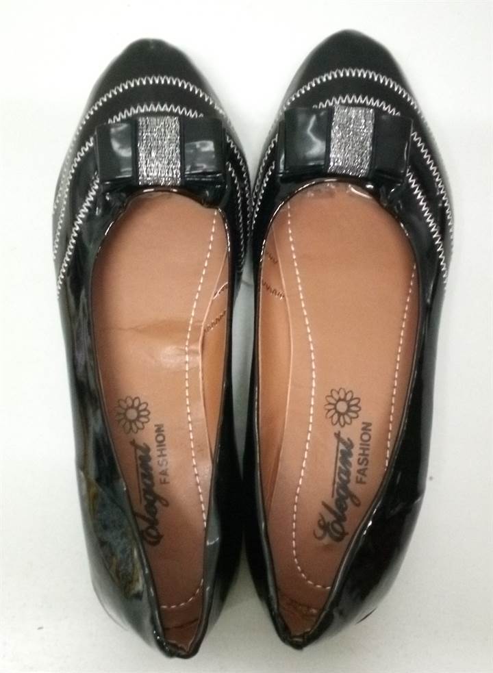 Elegant Fashion Flat Shoes - Silver Stripe