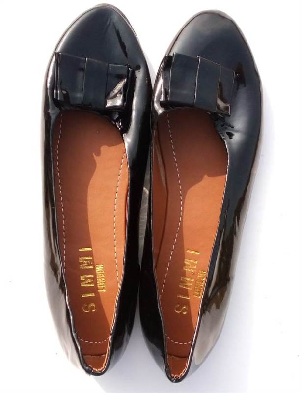 Ladies Elegant Polish Flat Shoes - Black