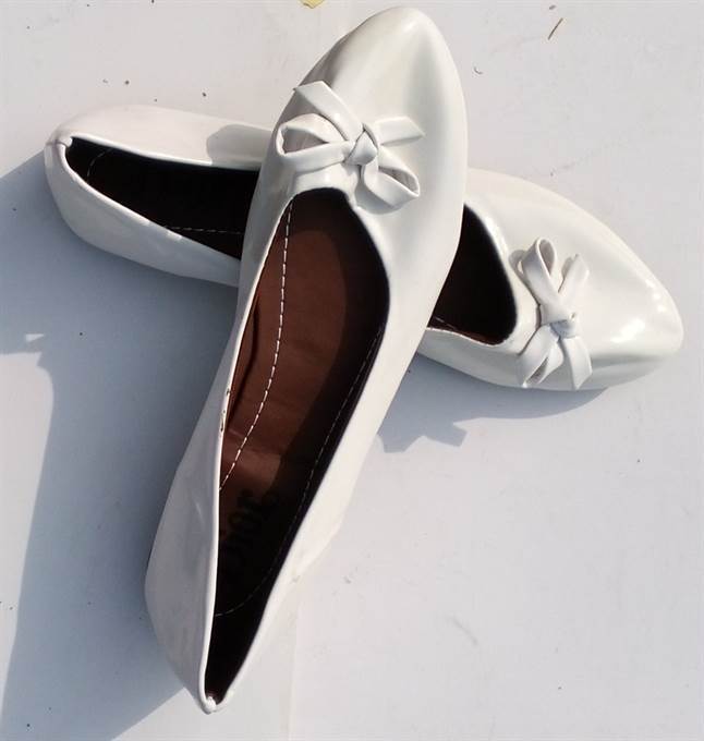 Ladies Elegant Polish Flat Shoes - White