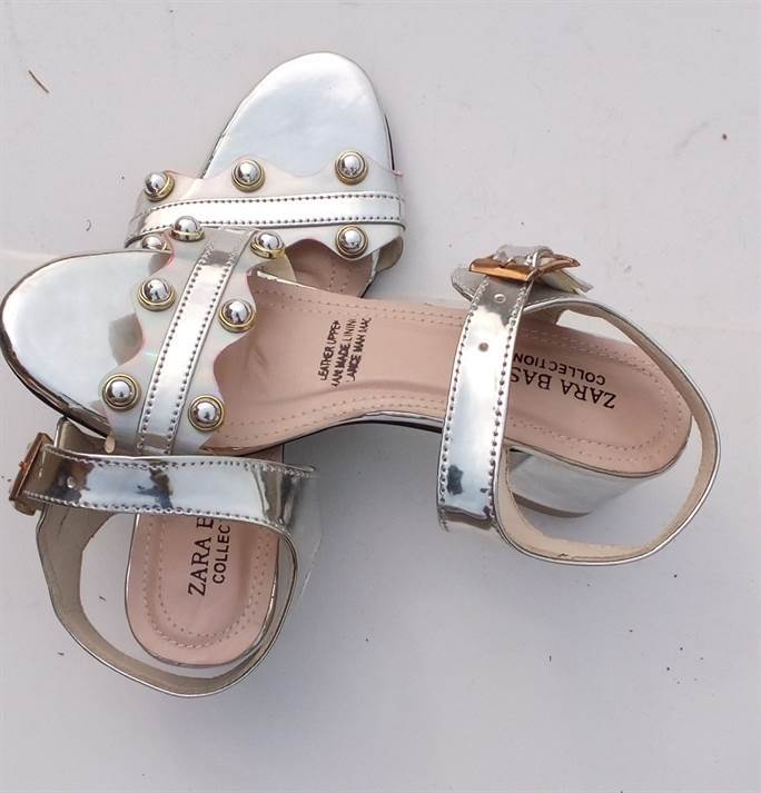 Women Zara Basic Gold Sandal